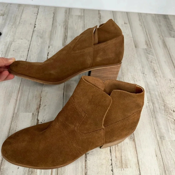 BP Women's Tan Suede Foldover Block Heel Ankle Booties Size 10M - Picture 2 of 10